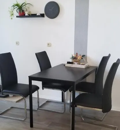 Apartment 1-zimmer In Der Naehe Vom Petersberg Erfurt