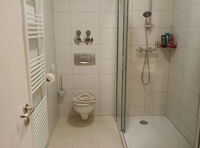 1-zimmer In Der Naehe Vom Petersberg Lejlighed